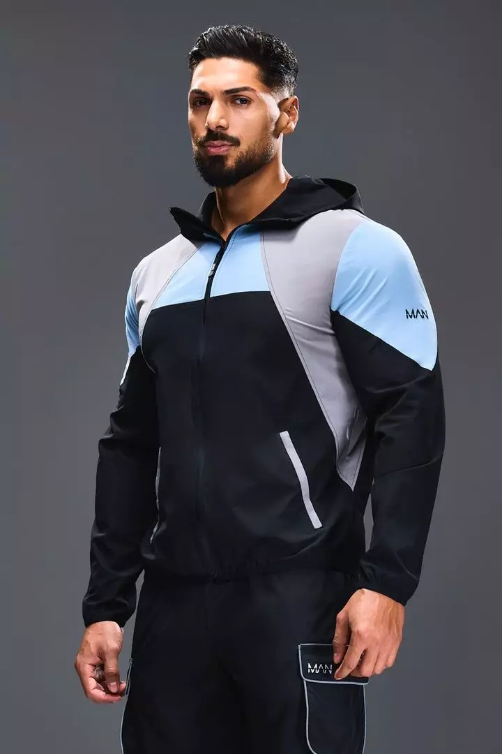 Man Active Colour Block Panelled Windbreaker boohooMAN USA
